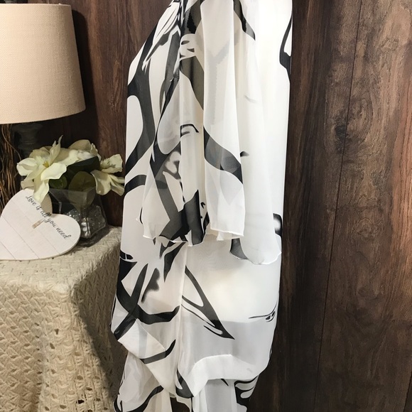 black and white blouse - Picture 5 of 9